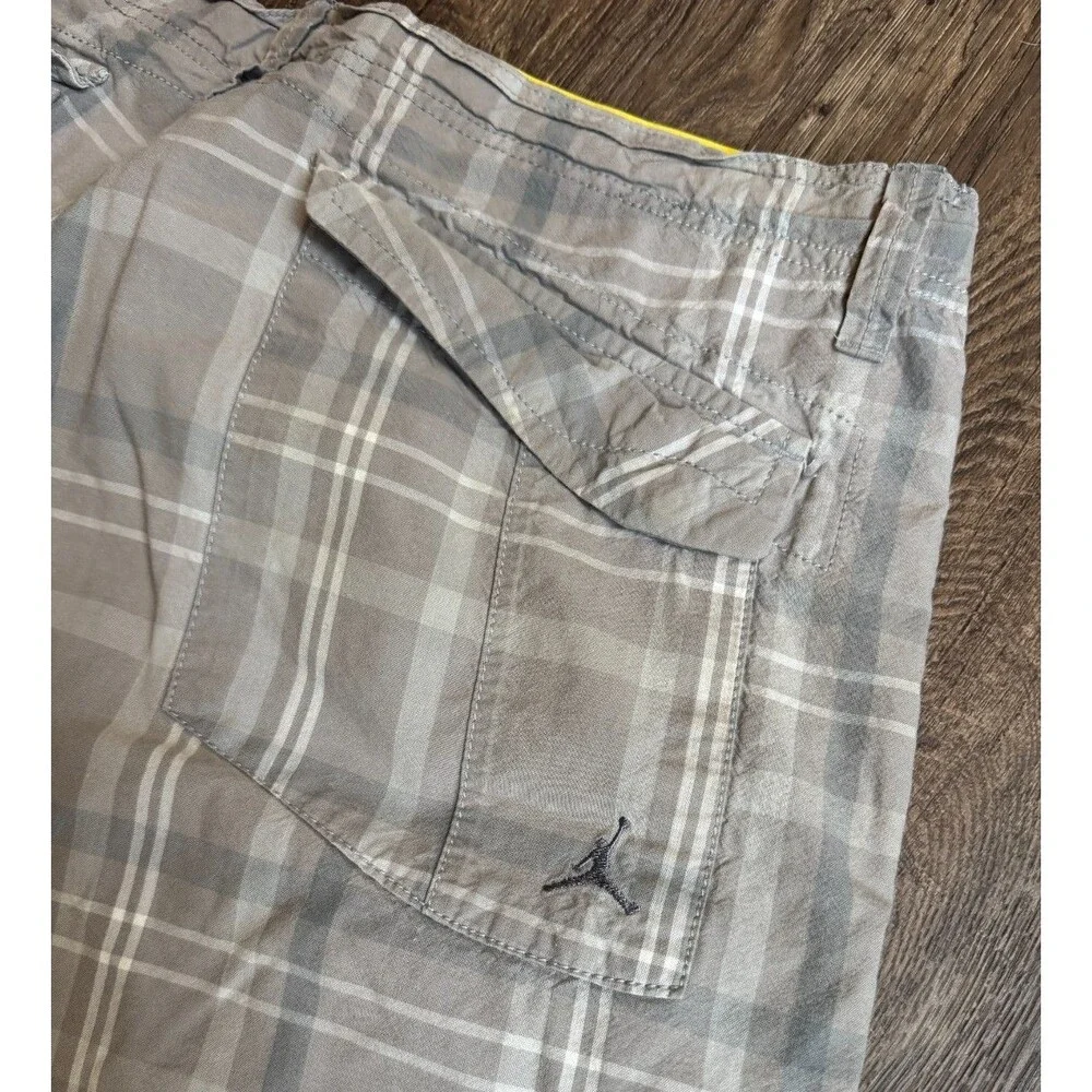 Air Jordan Shorts Men’s 38 Gray White Plaid Cotton Casual Outdoor Jumpman BBall